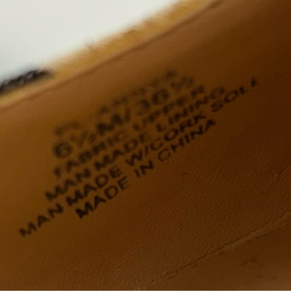 BCBG Paris Annya Flat Navy and White Nautical Stripe Size: 6.5M (36.5) - Picture 8 of 11